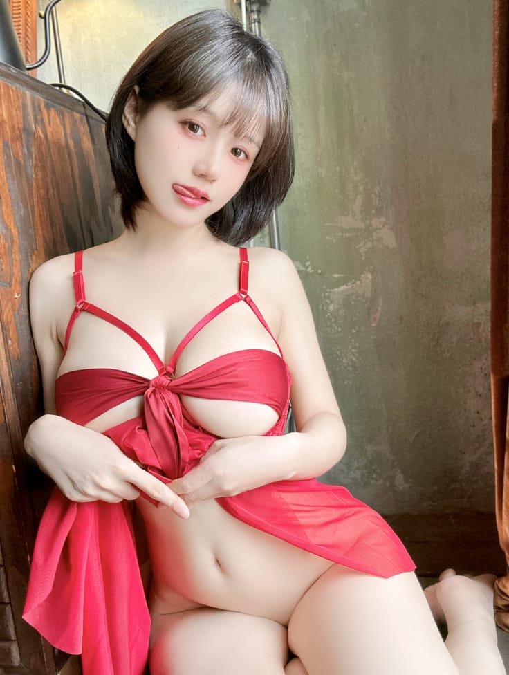 图片[1]-小仓千代w – NO.070 2023年12月fantia会员合集(全9期） [118P1V-292M]VIP-蜜桃啵啵
